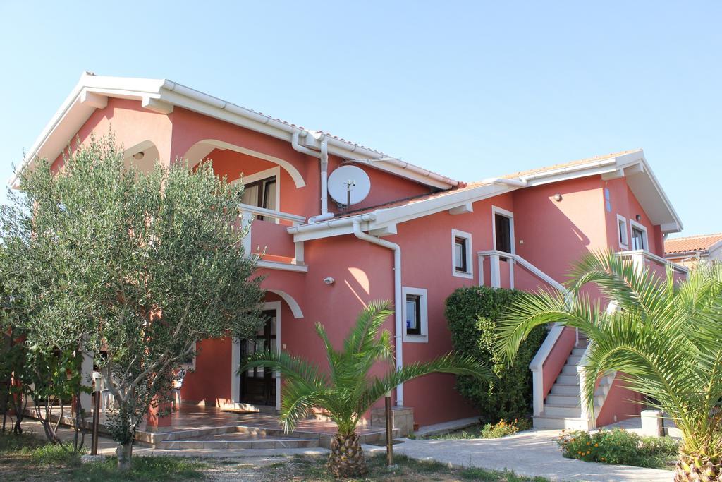 Apartments Puskaric Вир Экстерьер фото