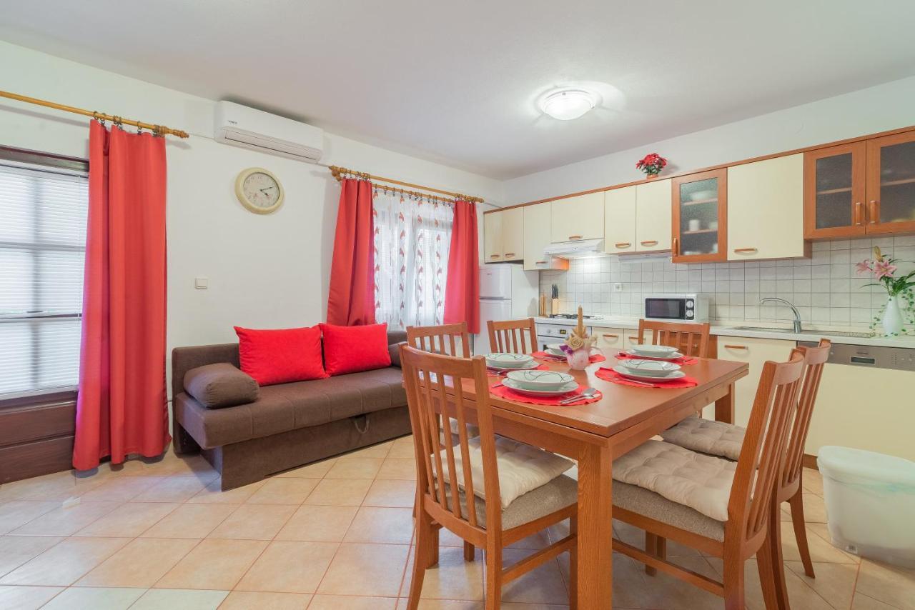 Apartments Puskaric Вир Экстерьер фото