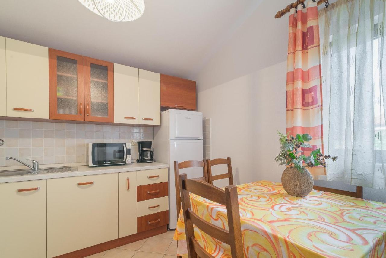 Apartments Puskaric Вир Экстерьер фото